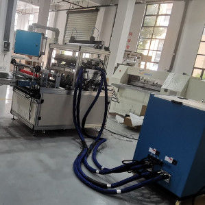 Die Hotmelt-Klebmaschine ist eine umweltfreundliche und voll kompatible Klebmaschine