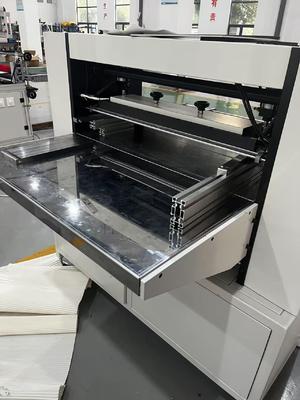 Die zweite Generation der Papierfaltenmaschine