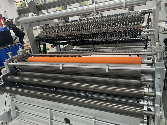 Effiziente Siemens-PLC-ausgestattete Trommelklappmaschine Papierverarbeitung Rollenluftfilter Klappmaschine