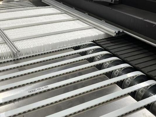 HEPA-Filter-Servomotor-Produktionslinie mit halbauto