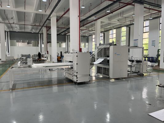 Stabile Automobilfilter-Produktionsmaschine-lange Seitenfilter-Sieb-Borten-Ausrüstung