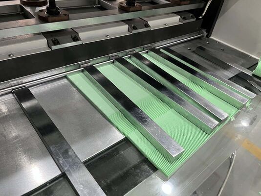 Stabile Leistung Einfache Bedienung Filter Klappkleber Produktionslinie Unterstützung Langzeit-kontinuierlicher Betrieb