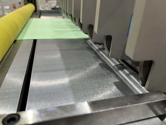 Hocheffiziente vollautomatische HEPA-Filter-Faltmaschine