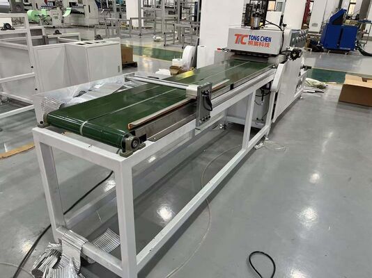 Maschinen zur Herstellung von Aluminiumplatten mit Trennwänden, vollautomatisch, für Betrieb mit großer Kapazität und für die Produktion in großen Mengen